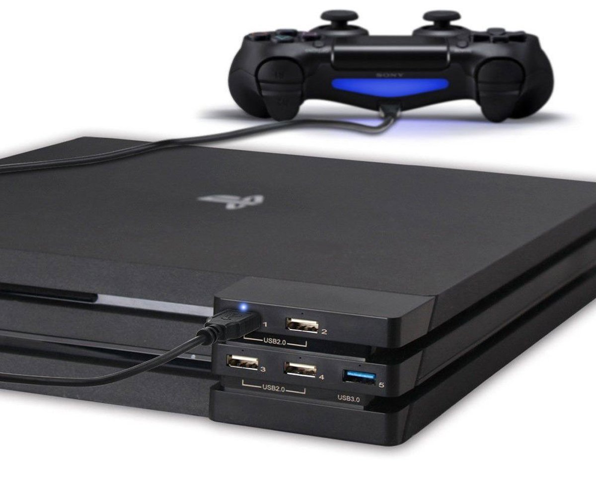 PlayStation 4 console with external hard drive disconnecting