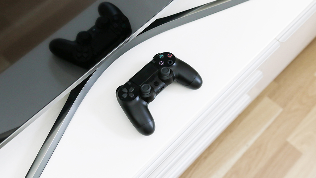 Press the power button on the PS4 console to turn it on.
Wait for the console to fully boot up.
